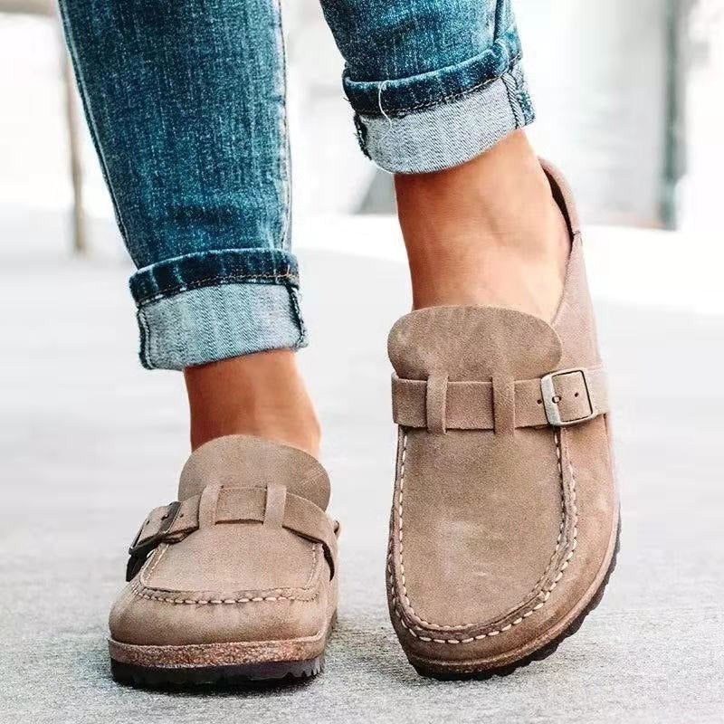 Brown / 11