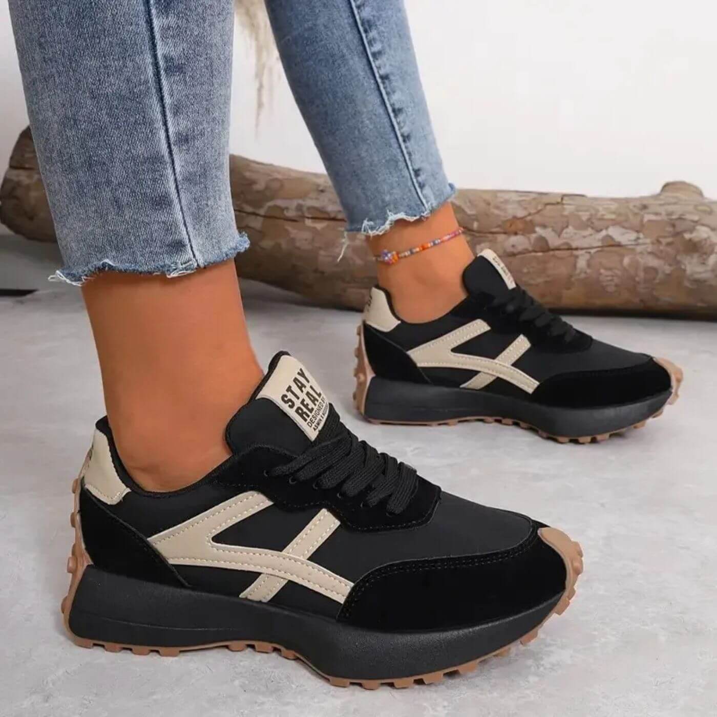Black / Beige / EU 40 - US (9)
