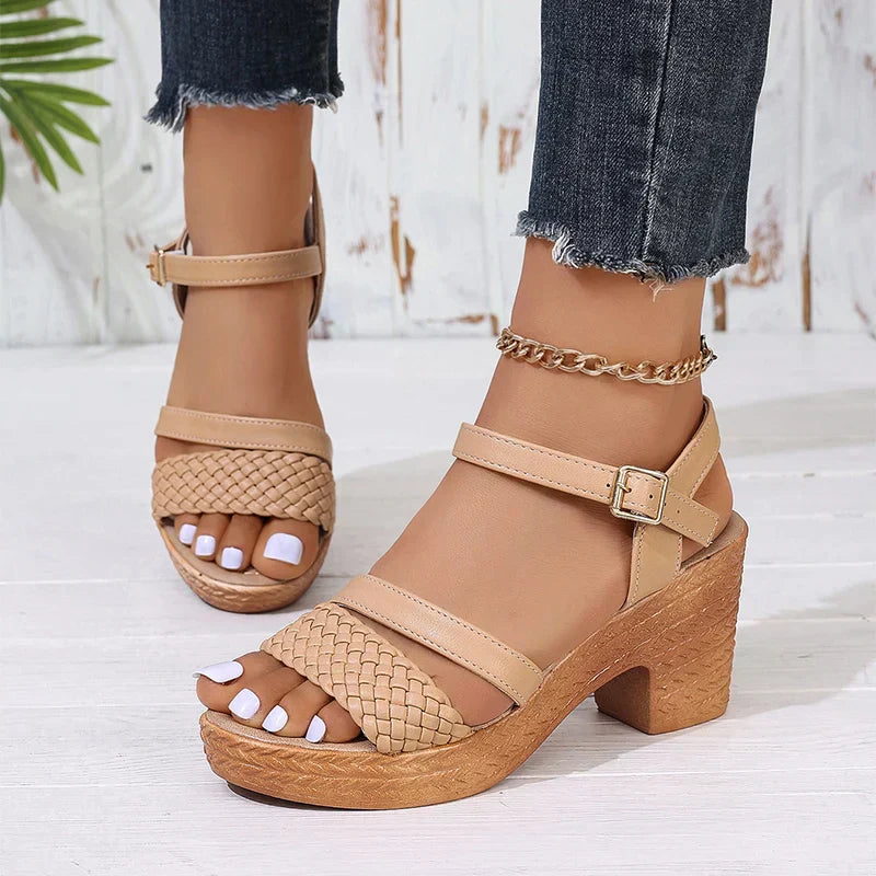 Khaki (Almost sold out) / 9.5