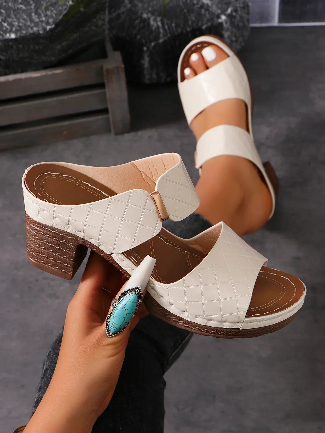 Beige / 12