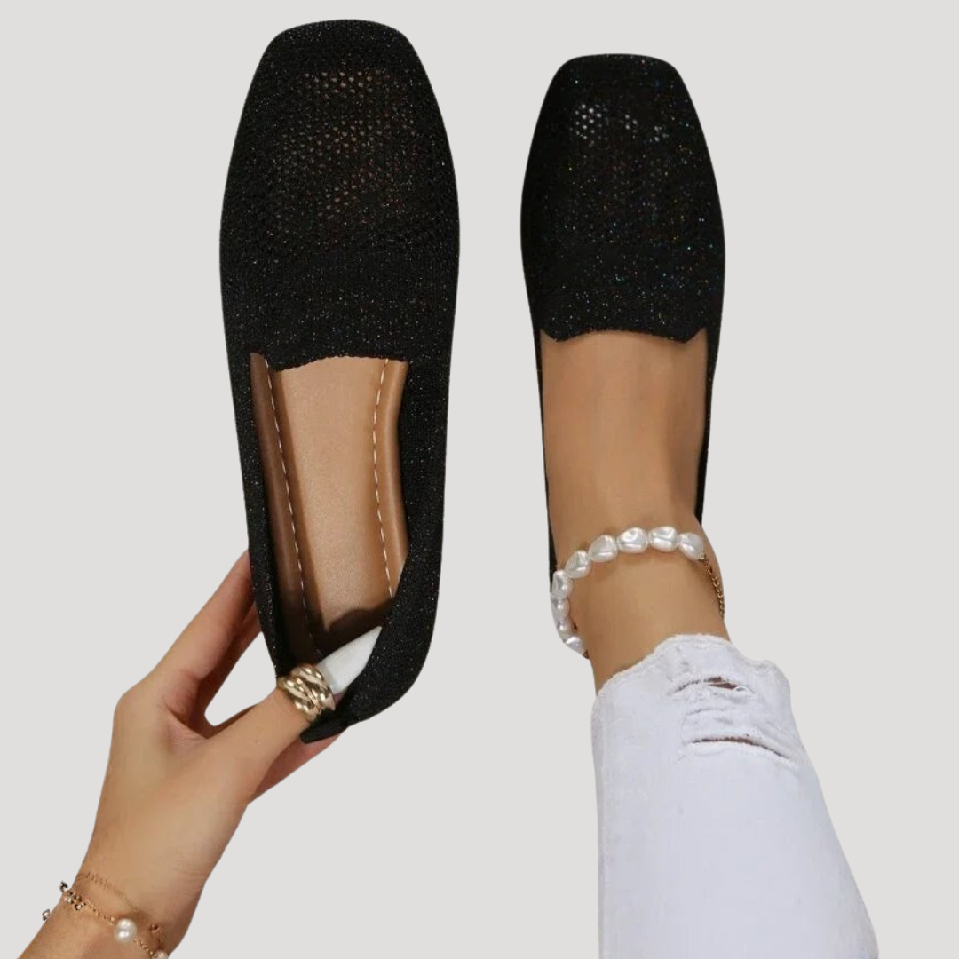 Black / 8